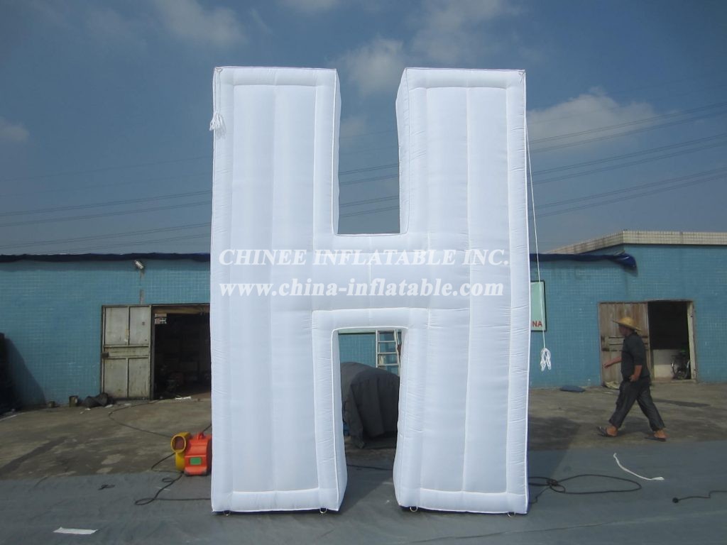 S4-290 W Shape Advertising Inflatable