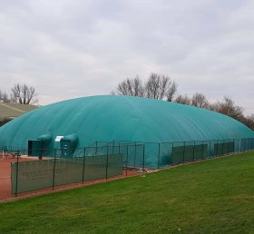 Tent3-010 68,8 M X 35,5 M Doppellederkuppel auf 4 Tennisplätzen im Sutton Sports Village